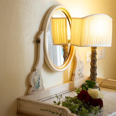 Home Grifondoro Affittacamere Генуя Экстерьер фото
