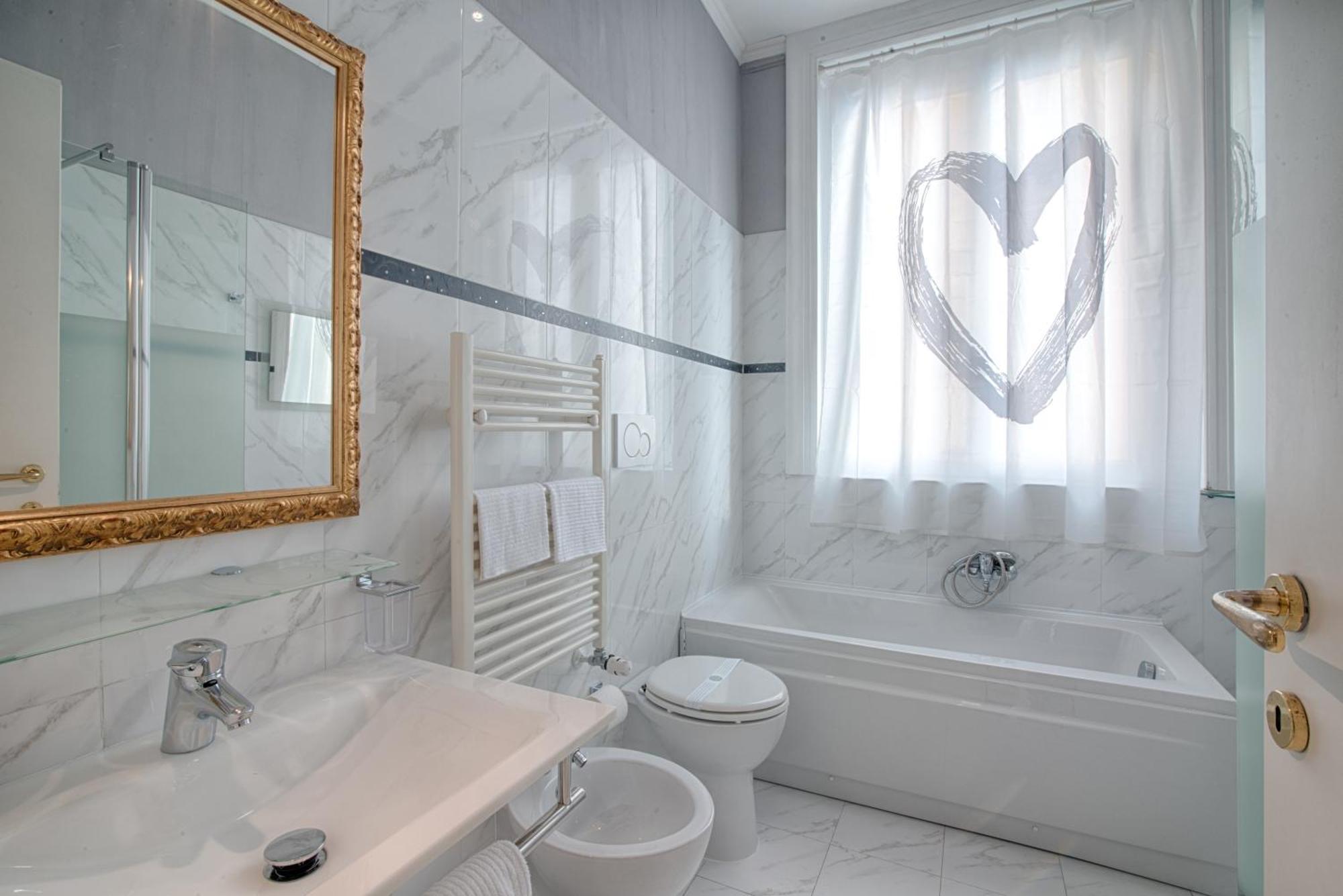 Home Grifondoro Affittacamere Генуя Экстерьер фото