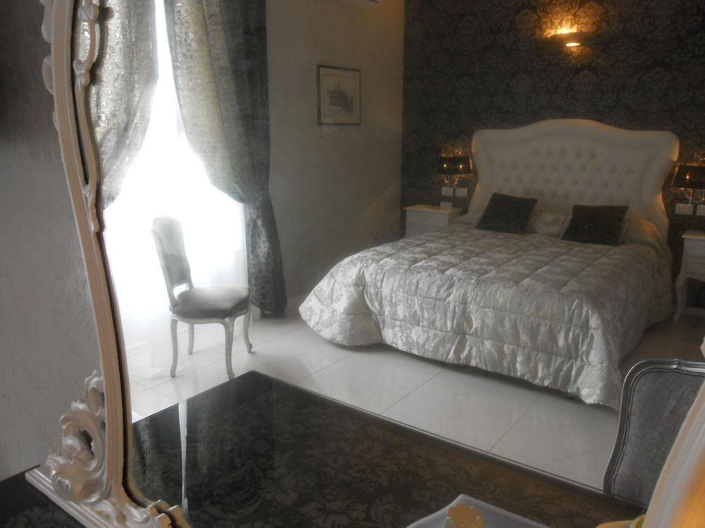 Home Grifondoro Affittacamere Генуя Экстерьер фото