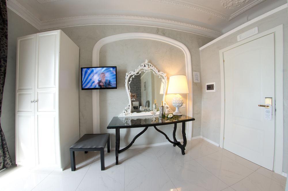 Home Grifondoro Affittacamere Генуя Экстерьер фото